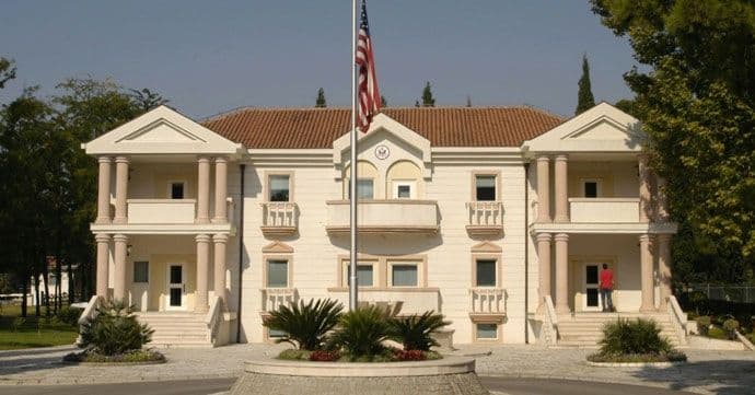 Samo su SAD i Britanci dali više od pola miliona Samo su SAD i Britanci dali više od pola miliona