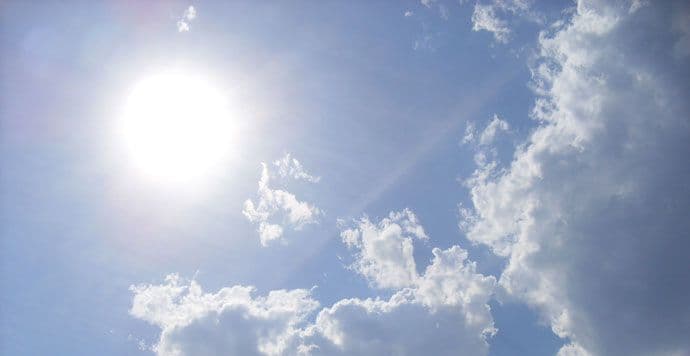 Na jugu sunčano, na sjeveru oblačno Na jugu sunčano, na sjeveru oblačno