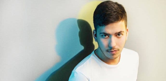 Ovo je novi ljetnji hit: Mahmut Orhan objavio singl "Save me" Ovo je novi ljetnji hit: Mahmut Orhan objavio singl "Save me"