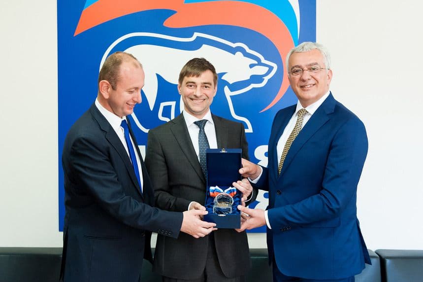 DF: Opozicija da se okupi oko nestranačkog kandidata DF: Opozicija da se okupi oko nestranačkog kandidata