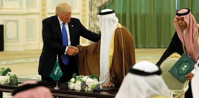 Vojno-ekonomsko partnerstvo SAD i Saudijske Arabije vrijedno 460 milijardi dolara Vojno-ekonomsko partnerstvo SAD i Saudijske Arabije vrijedno 460 milijardi dolara