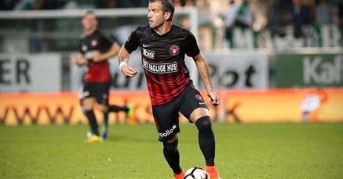 Bio je zvijezda Reala, igrao za tri prvaka Evrope, sad ga tjeraju danski "ribari" Bio je zvijezda Reala, igrao za tri prvaka Evrope, sad ga tjeraju danski "ribari"