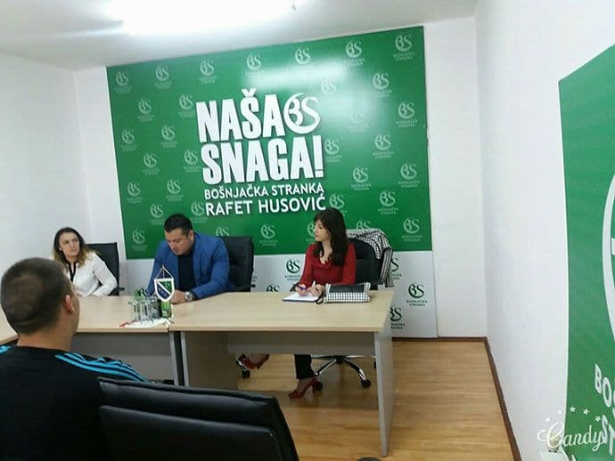 Vuksanović na panelu "Put Crne Gore ka Evropskoj uniji" Vuksanović na panelu "Put Crne Gore ka Evropskoj uniji"