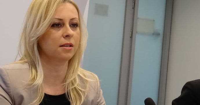 "Zviždanje“ nije prečica već pravi put "Zviždanje“ nije prečica već pravi put