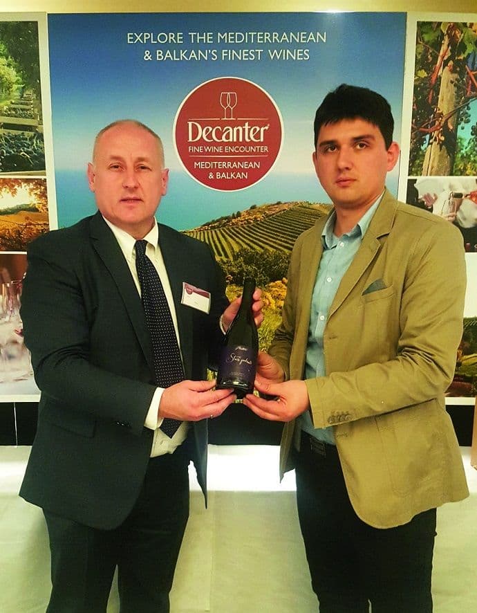 Istorijski uspjeh "Plantaža" u Londonu Istorijski uspjeh "Plantaža" u Londonu