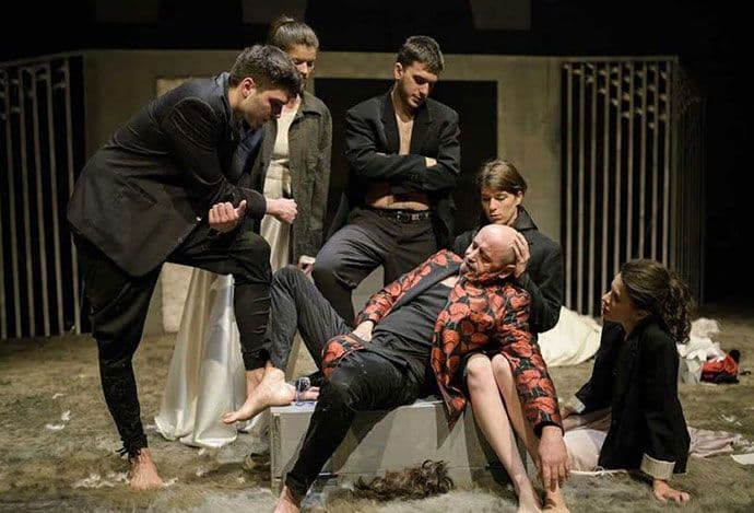 “Mamu mu…ko je prvi počeo” na Sceni Akademija “Mamu mu…ko je prvi počeo” na Sceni Akademija