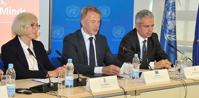 Purišić otvorio konferenciju "Zaustavljanje nasilja nad ženama" Purišić otvorio konferenciju "Zaustavljanje nasilja nad ženama"