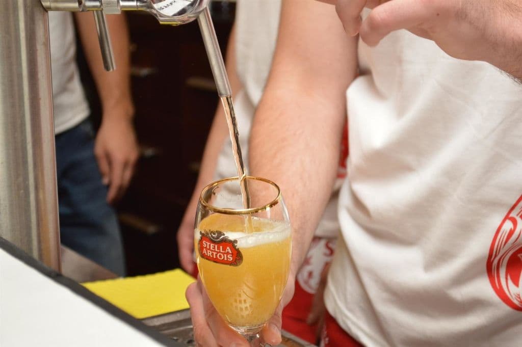 NIKŠIĆ: Danas počinje takmičenje u pravilnom točenju piva NIKŠIĆ: Danas počinje takmičenje u pravilnom točenju piva