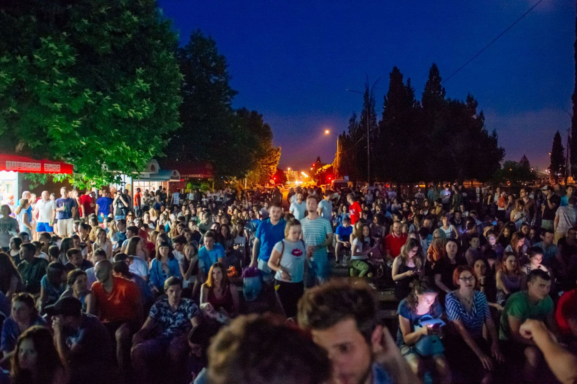 Podgoričani u velikom broju gledali Trejnspoting na Zabjelu Podgoričani u velikom broju gledali Trejnspoting na Zabjelu