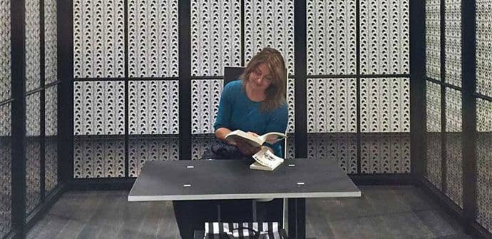 Objavljena knjiga poezije „Balkanski evnuh“ autorke Dine Murić Objavljena knjiga poezije „Balkanski evnuh“ autorke Dine Murić