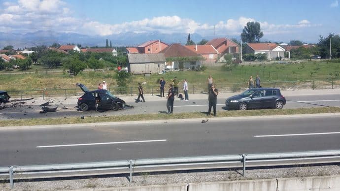 Stravičan udes na obilaznici oko Golubovaca, petoro poginulih Stravičan udes na obilaznici oko Golubovaca, petoro poginulih