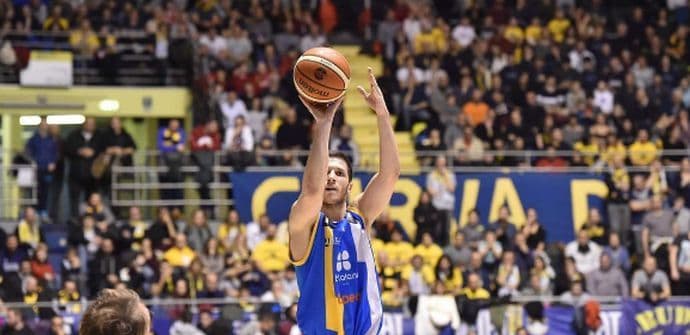 Reprezentativac pregovara o angažmanu u Budućnost Voliju Reprezentativac pregovara o angažmanu u Budućnost Voliju