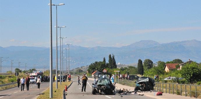 Nakon nesreće kod Golubovaca: Trudnica i djevojčica stabilno Nakon nesreće kod Golubovaca: Trudnica i djevojčica stabilno