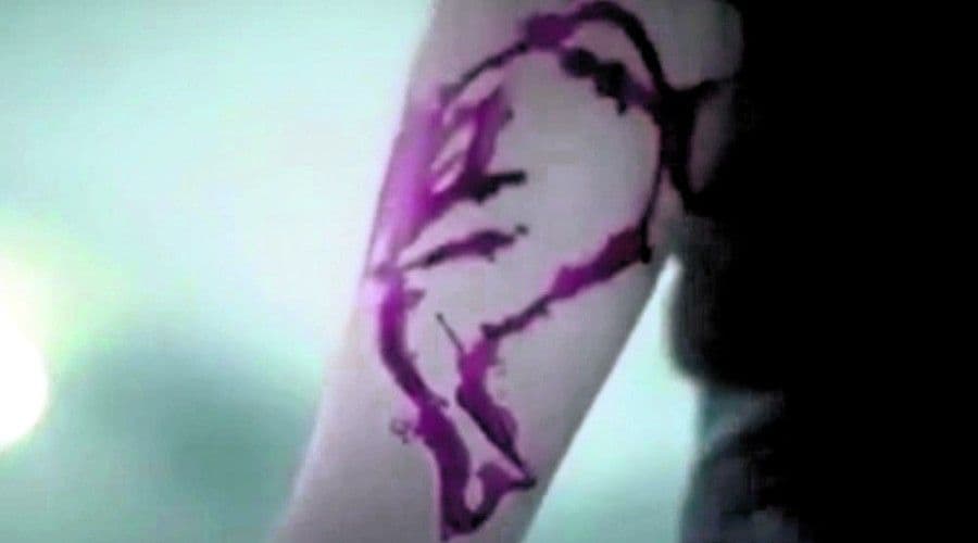 Uhapšen poštar koji je upravljao igricom "Plavi kit" Uhapšen poštar koji je upravljao igricom "Plavi kit"