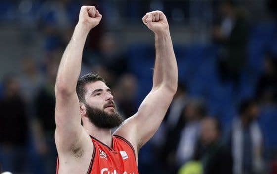 Dubljević sa Valensijom srušio veliki Real i postao prvak Španije! Dubljević sa Valensijom srušio veliki Real i postao prvak Španije!