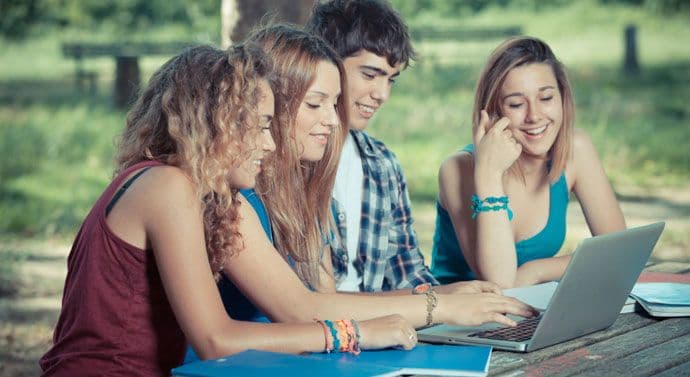 Lajk koji život (ne)znači Lajk koji život (ne)znači