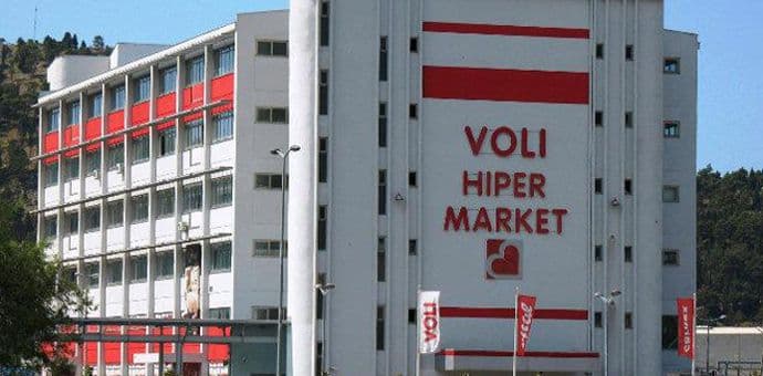 Humanitarna akcija kompanije "Voli" povodom otvaranja prvog marketa u Ulcinju Humanitarna akcija kompanije "Voli" povodom otvaranja prvog marketa u Ulcinju