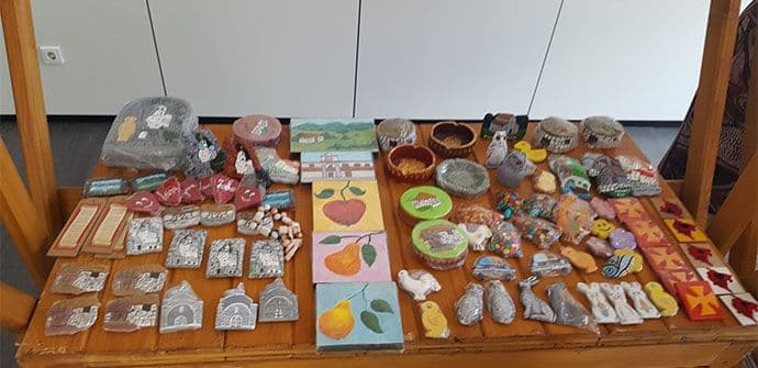 Otvorena humanitarna izložba suvenira Otvorena humanitarna izložba suvenira