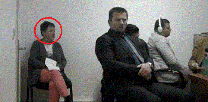 Amfilohije uplatio 150 eura Branki Milić - za kantinu Amfilohije uplatio 150 eura Branki Milić - za kantinu