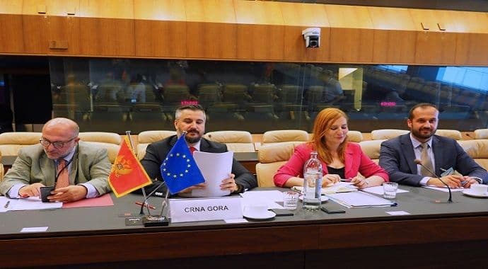 Crna Gora otpočela zatvaranje pregovaračkih poglavlja Crna Gora otpočela zatvaranje pregovaračkih poglavlja