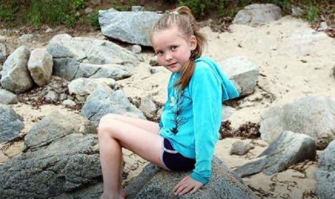 Ultimativni selfi: Novi trend ubija ruske tinejdžere Ultimativni selfi: Novi trend ubija ruske tinejdžere