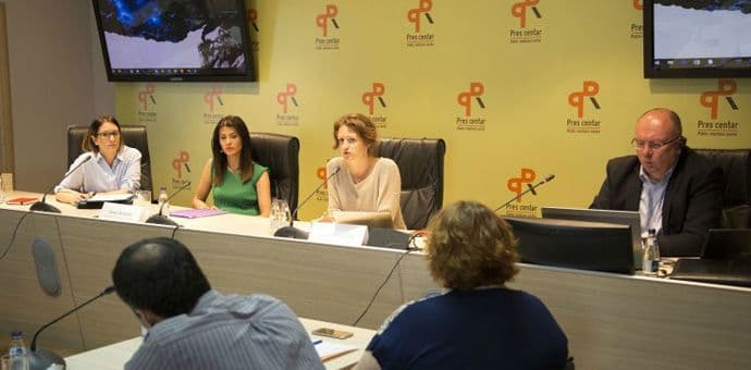 Polovina crnogorskih studenata smatra da EU i NATO doprinose razvoju države Polovina crnogorskih studenata smatra da EU i NATO doprinose razvoju države