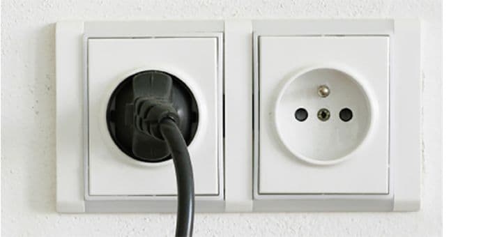 Pet uređaja koji troše struju i kada su isključeni Pet uređaja koji troše struju i kada su isključeni