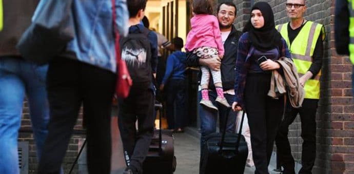 London: Hitna evakuacija više od stotinu stanova London: Hitna evakuacija više od stotinu stanova