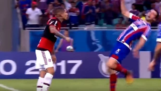 Je li ovo najgori folirant u istoriji fudbala!? Je li ovo najgori folirant u istoriji fudbala!?