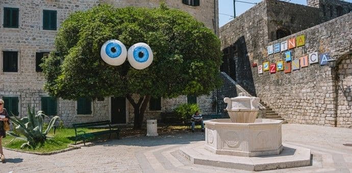 KotorArt: Sjećanje na Dragana Radulovića na Pjaci od kina KotorArt: Sjećanje na Dragana Radulovića na Pjaci od kina