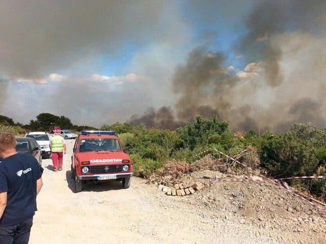 Požar u Tivtu djelimično pod kontrolom Požar u Tivtu djelimično pod kontrolom