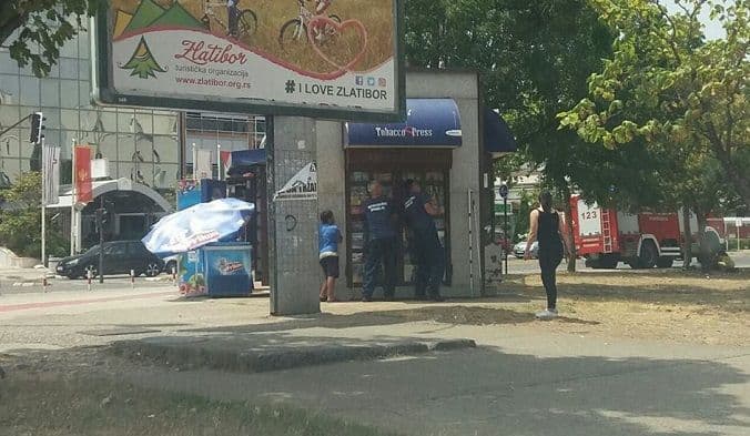 Akcija za “Discovery”: Zmija u trafici u Bloku pet Akcija za “Discovery”: Zmija u trafici u Bloku pet