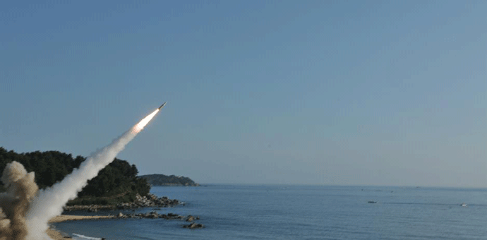 SAD ispalile rakete upozorenja ka Sjevernoj Koreji SAD ispalile rakete upozorenja ka Sjevernoj Koreji