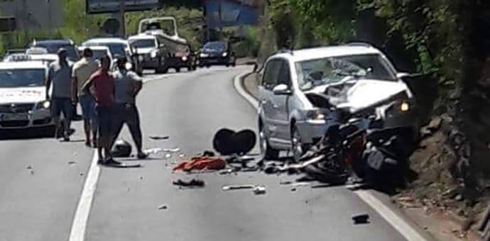 Budvanin povrijeđen u udesu kod Vidikovca (Foto) Budvanin povrijeđen u udesu kod Vidikovca (Foto)