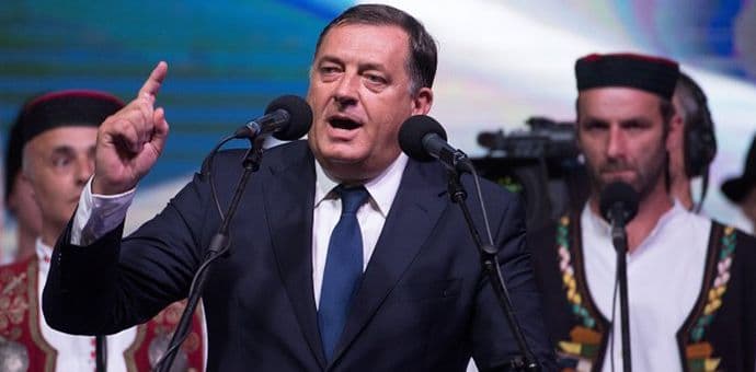 Dodik prijeti "političkim haosom" zbog praznika BiH Dodik prijeti "političkim haosom" zbog praznika BiH