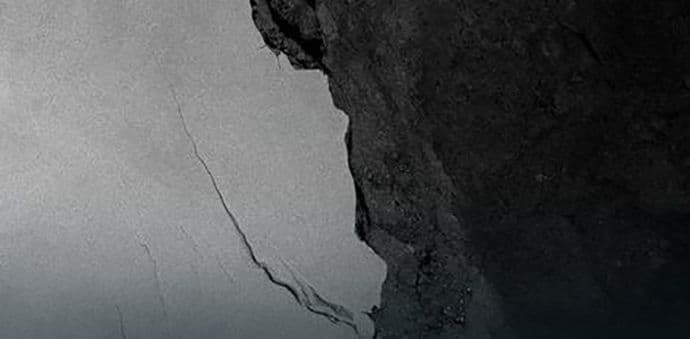 Od Antarktika se odvaja još jedan ogroman ledeni brijeg Od Antarktika se odvaja još jedan ogroman ledeni brijeg