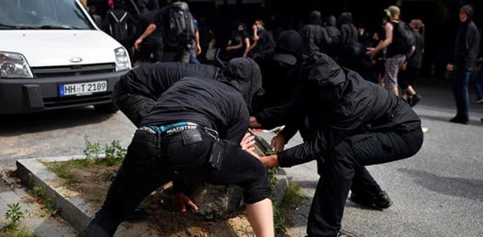 Ko su anarhisti koji su Hamburg pretvorili u bojno polje? Ko su anarhisti koji su Hamburg pretvorili u bojno polje?