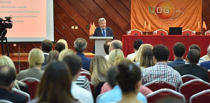Skup nastavnika i saradnika Univerziteta Donja Gorica, "Cetinjske diskusije" (VIDEO) Skup nastavnika i saradnika Univerziteta Donja Gorica, "Cetinjske diskusije" (VIDEO)