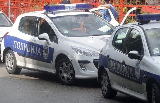 Beživotno tijelo pronađeno na ulici u Novom Sadu Beživotno tijelo pronađeno na ulici u Novom Sadu