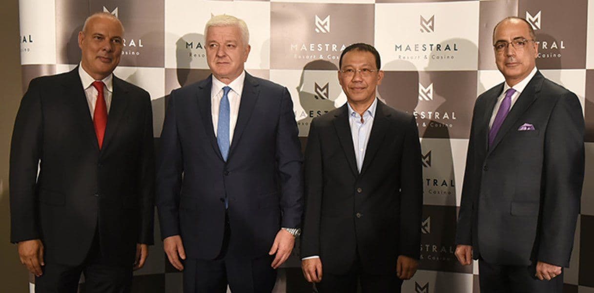 Premijer Marković otvorio obnovljeni hotel „Maestral“ (FOTO) Premijer Marković otvorio obnovljeni hotel „Maestral“ (FOTO)