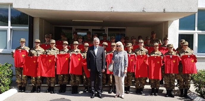 Sportska oprema za učesnike Ljetnjeg vojnog kampa Sportska oprema za učesnike Ljetnjeg vojnog kampa