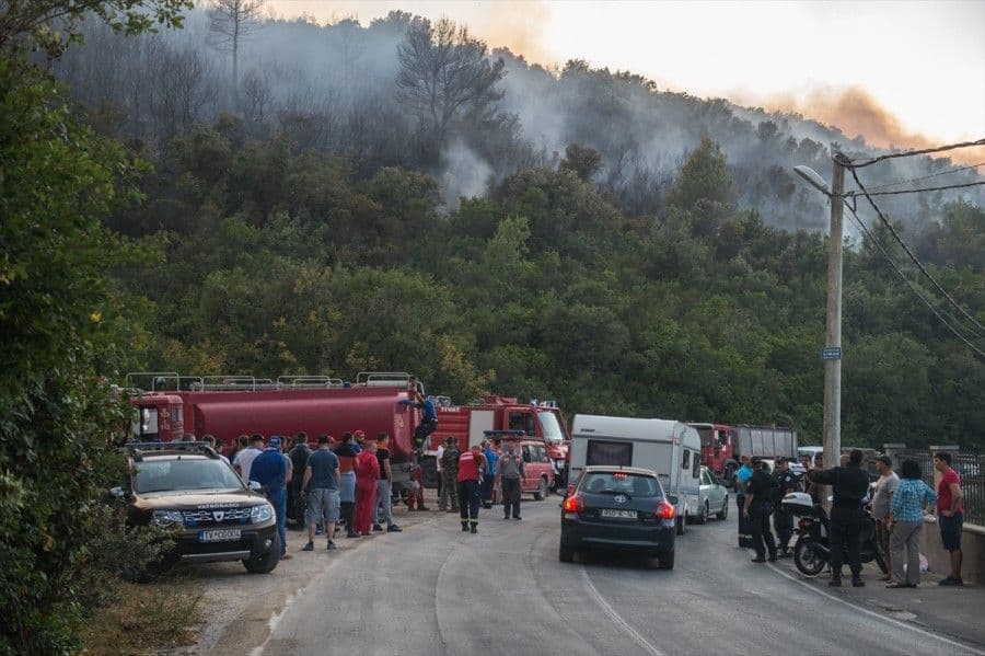 U Herceg Novom i Tivtu znatno bolja situacija, u PG nema aktivnih požara U Herceg Novom i Tivtu znatno bolja situacija, u PG nema aktivnih požara