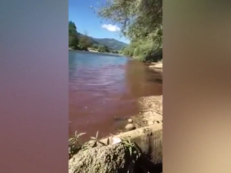 Inspekcija ne zna odakle crvena tečnost u Limu Inspekcija ne zna odakle crvena tečnost u Limu