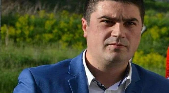 Rovčanin: Usudila se kriminalna grupa da kritikuje lokalnu vlast u Kotoru Rovčanin: Usudila se kriminalna grupa da kritikuje lokalnu vlast u Kotoru