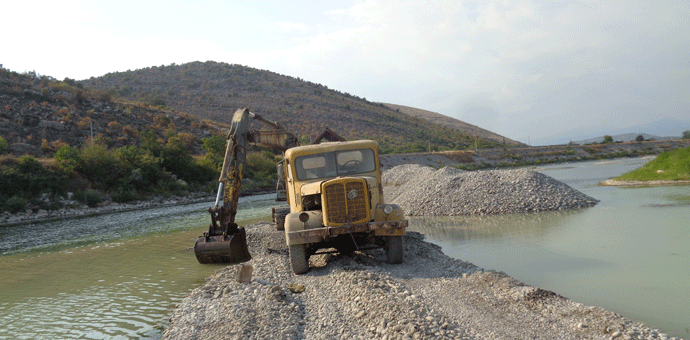 Prijava za nelegalnu eksploataciju šljunka u Botunu Prijava za nelegalnu eksploataciju šljunka u Botunu