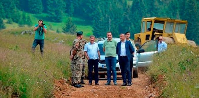 Filipović u Mojkovcu obišao radove koje izvode pripadnici Inžinjerijske čete VCG Filipović u Mojkovcu obišao radove koje izvode pripadnici Inžinjerijske čete VCG