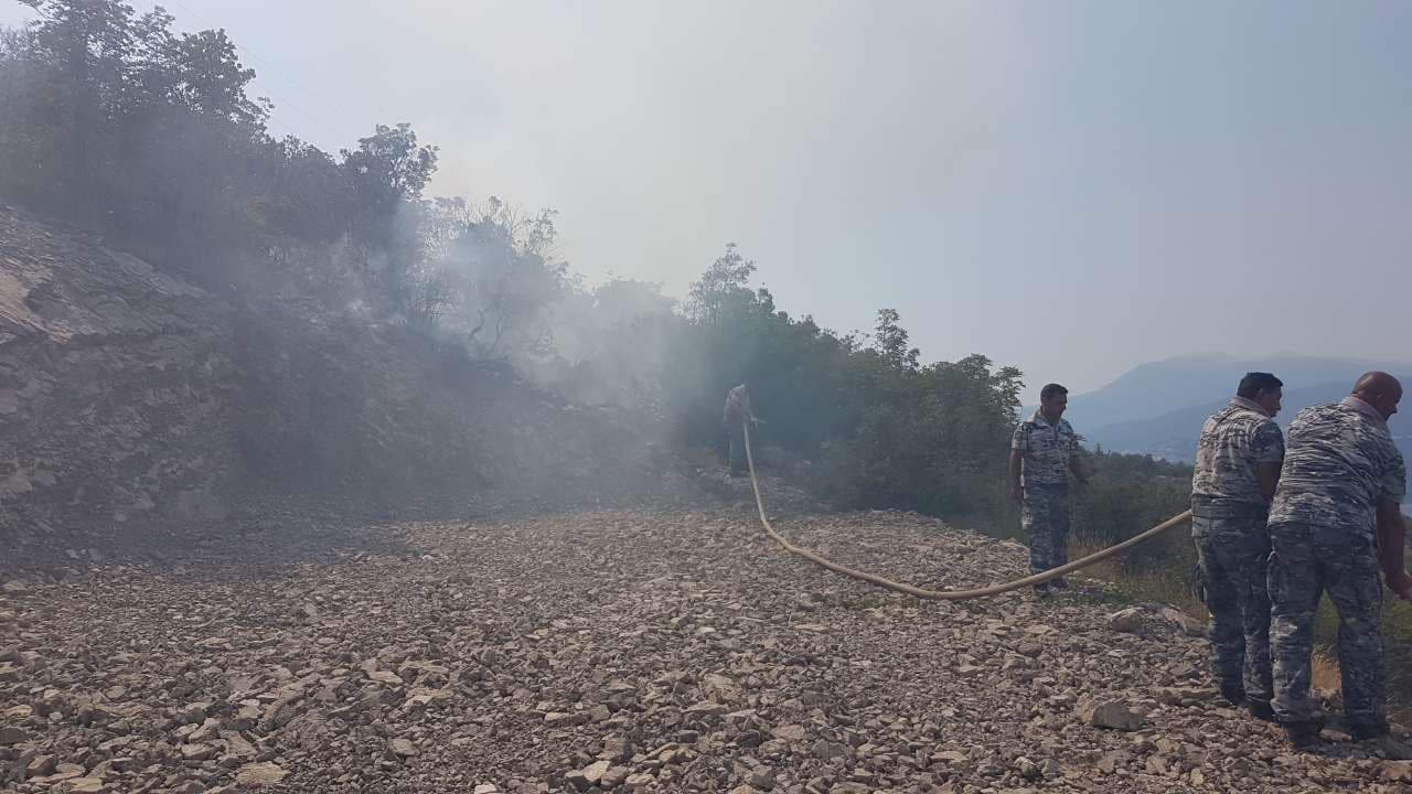 Vojska već sedam dana učestvuje u gašenju požara Vojska već sedam dana učestvuje u gašenju požara
