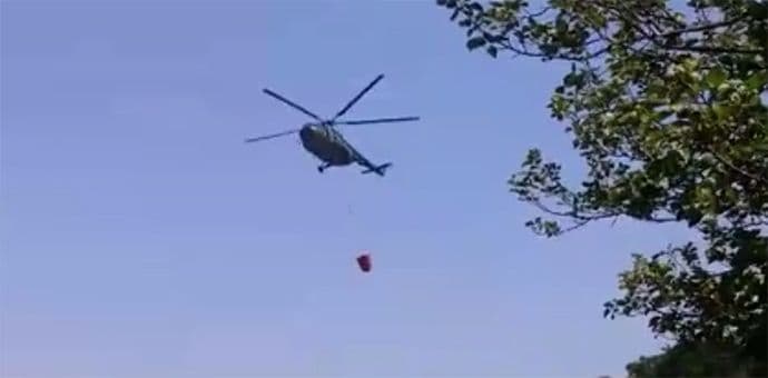Bugarski helikopter za gašenje požara u akciji (Video) Bugarski helikopter za gašenje požara u akciji (Video)