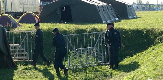 Slovenac bombu od 250kg iz Drugog svjetskog rata dovezao kući Slovenac bombu od 250kg iz Drugog svjetskog rata dovezao kući