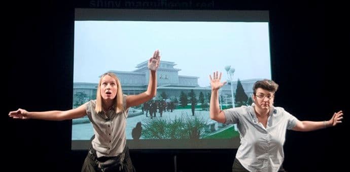 Grad teatar: Komad Pelević i Dimitrijević o Sjevernoj Koreji na sceni između crkava Grad teatar: Komad Pelević i Dimitrijević o Sjevernoj Koreji na sceni između crkava